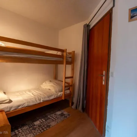 Plein Sud , Centre Station , Pied Des Pistes , Parking ,wifi , 30 M2 , 4p * Les Deux Alpes